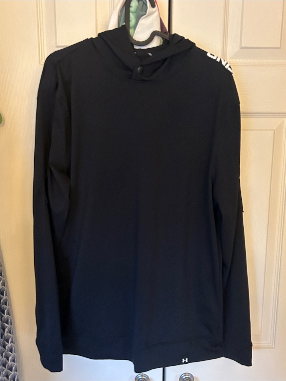 Under Armour Golf Men's Black Hooded Performance long sleeve